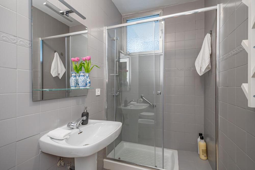 Madrid Rio Rooms Экстерьер фото