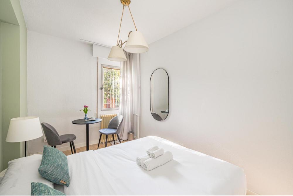 Madrid Rio Rooms Экстерьер фото