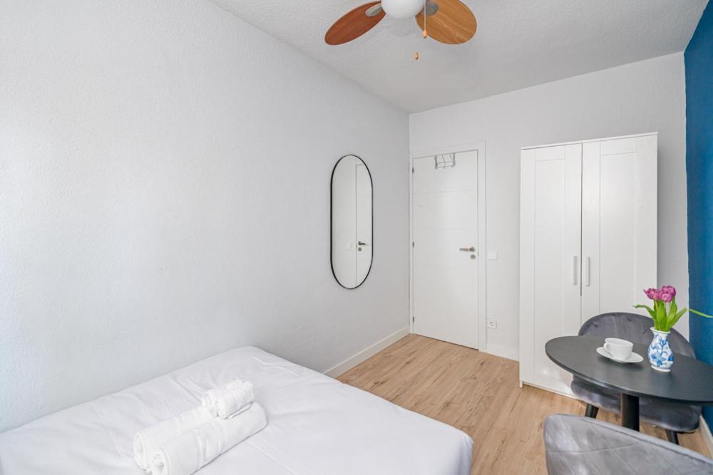 Madrid Rio Rooms Экстерьер фото