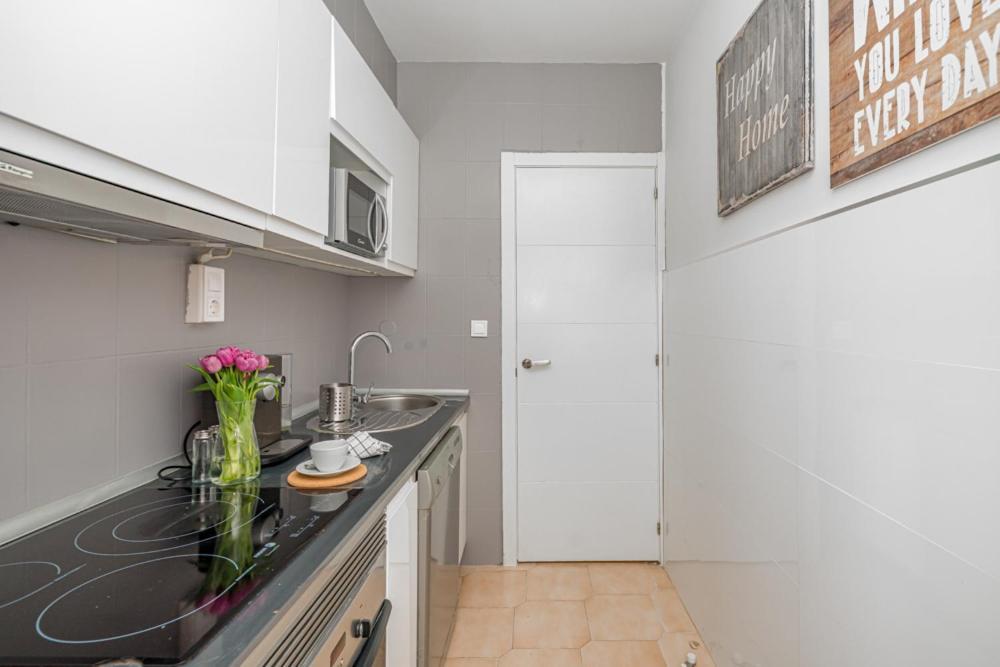 Madrid Rio Rooms Экстерьер фото